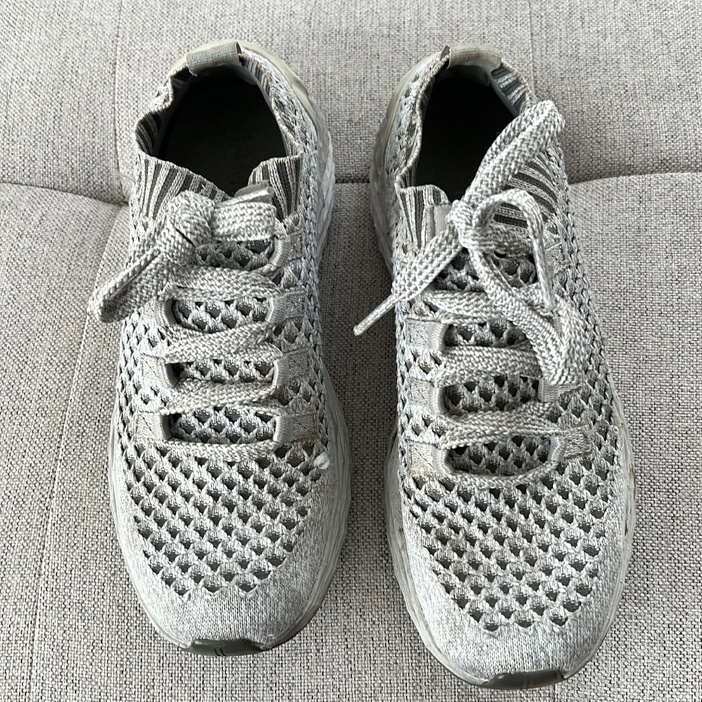 Running shoes
